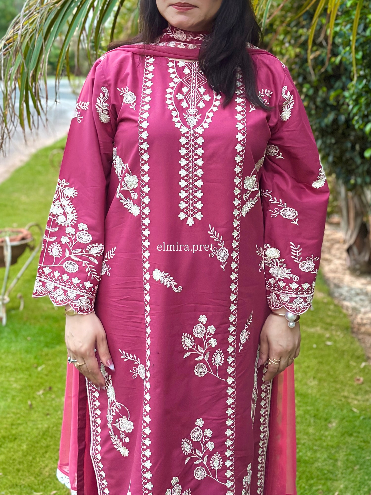 Vaneeza — Pink Embroidered Lawn 3-Piece Suit