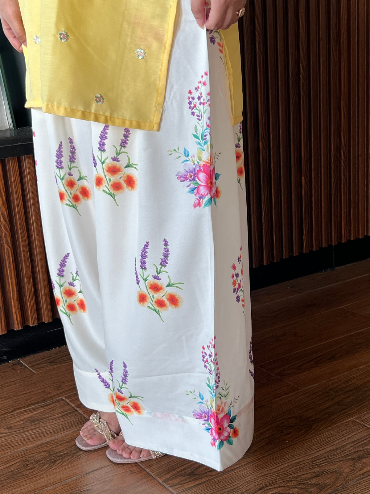 2 Piece Lawn Suit- Embroidered (Stitched)