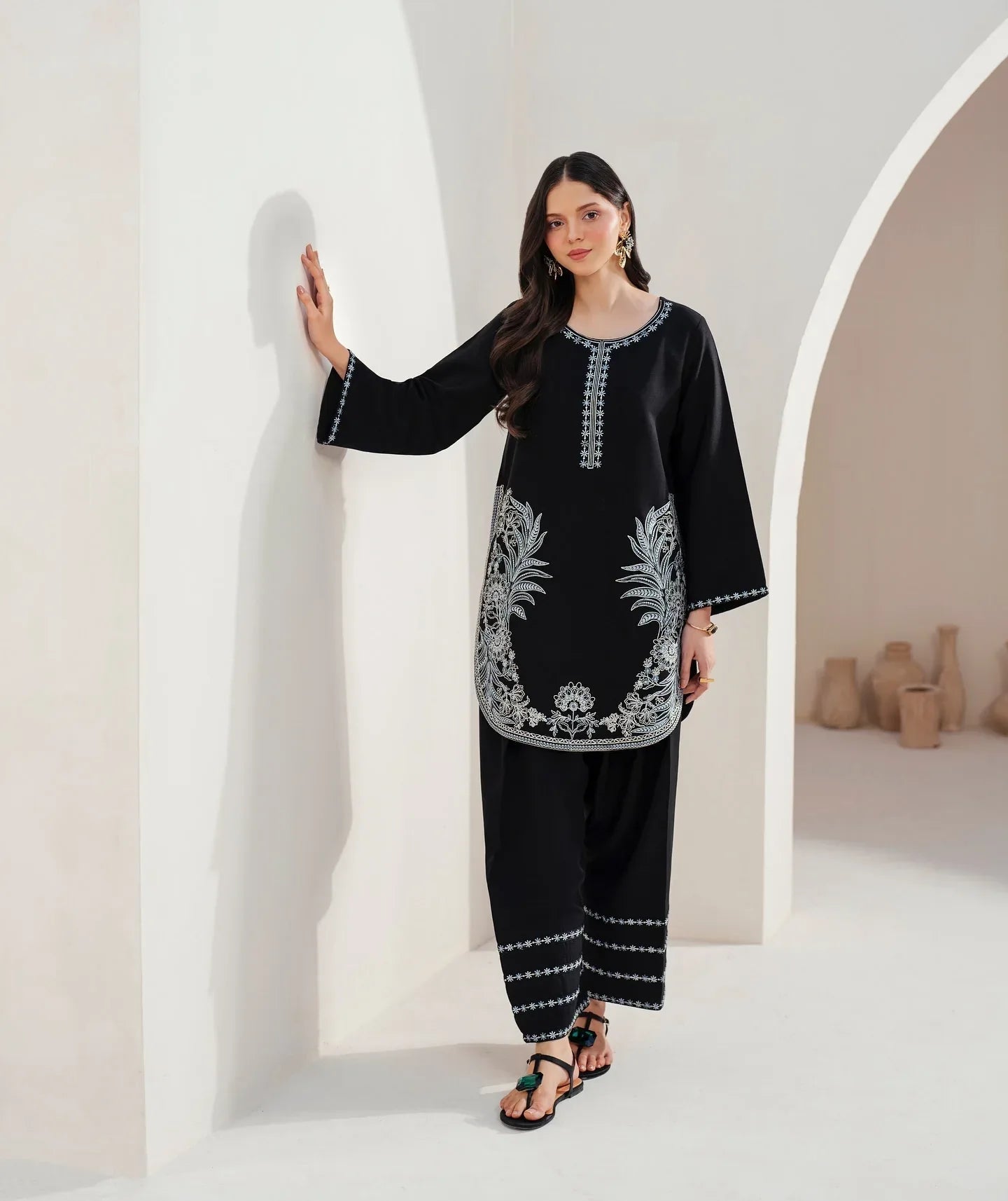 NOARA — Lailya Embroidered 2-Piece Suit