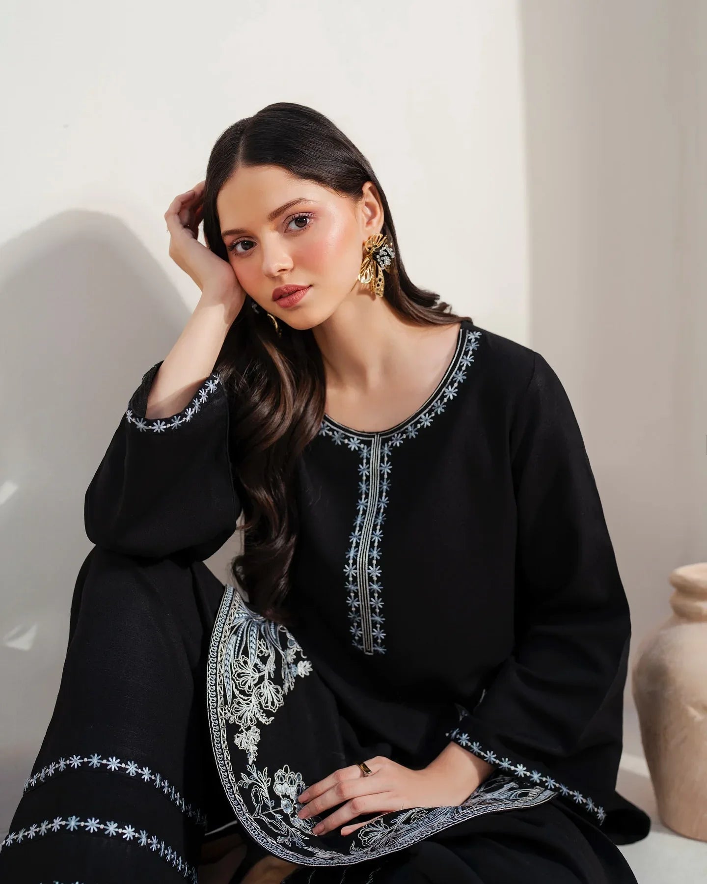 NOARA — Lailya Embroidered 2-Piece Suit