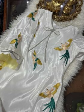Flying Birds